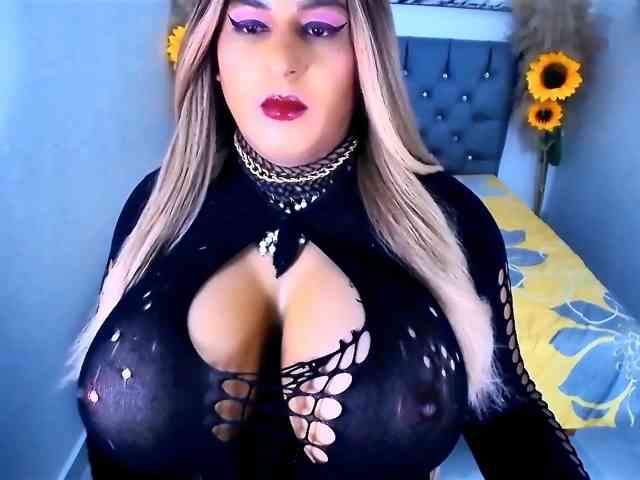 kamilabigcock