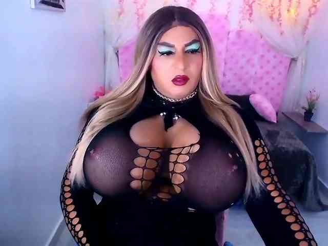 kamilabigcock