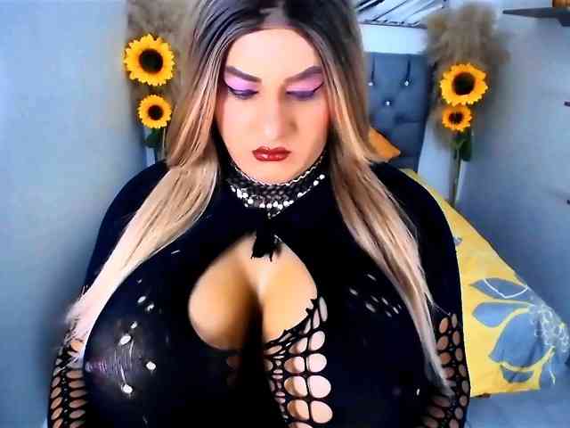 kamilabigcock