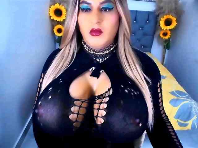 kamilabigcock