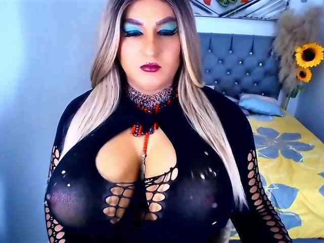 kamilabigcock