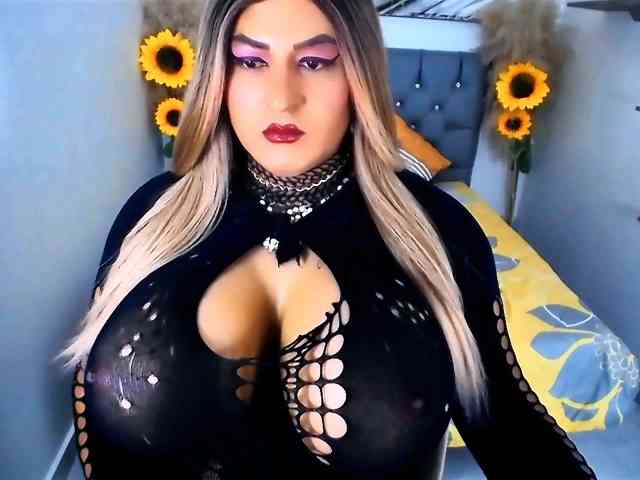 kamilabigcock