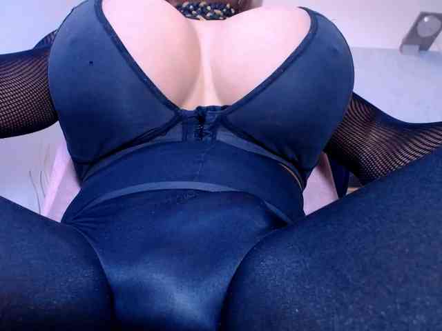 paulabigcock Live Webcam on BongaCams