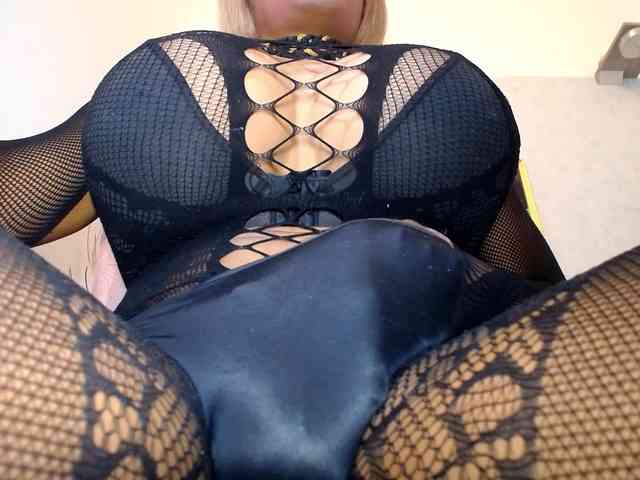 paulabigcock Live Webcam on BongaCams