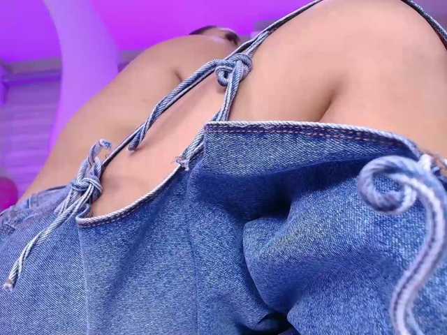 gabry-leone live cam on BongaCams