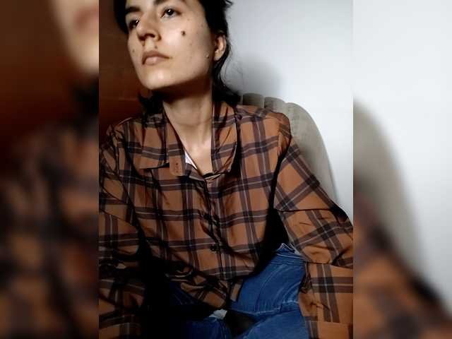 katiae's BongaCams show and profile