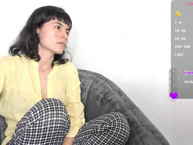katiae live cam on BongaCams