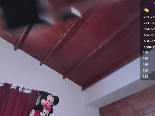 katiae live cam on BongaCams
