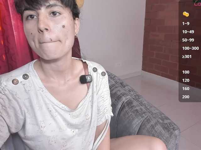 katiae live cam on BongaCams