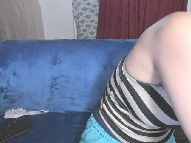 katiae live cam on BongaCams