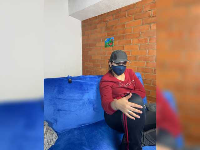 katiae live cam on BongaCams