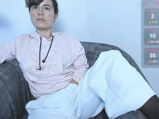 katiae live cam on BongaCams