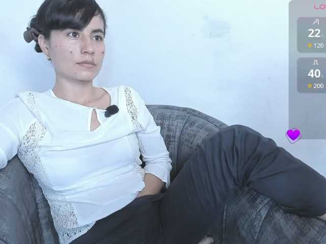 katiae live cam on BongaCams