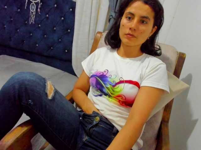 katiae live cam on BongaCams