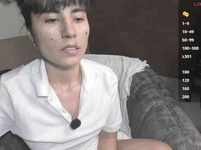 katiae live cam on BongaCams