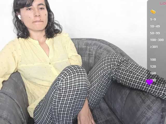 katiae live cam on BongaCams