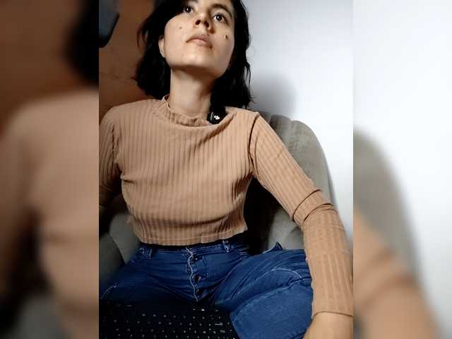 katiae's BongaCams show and profile