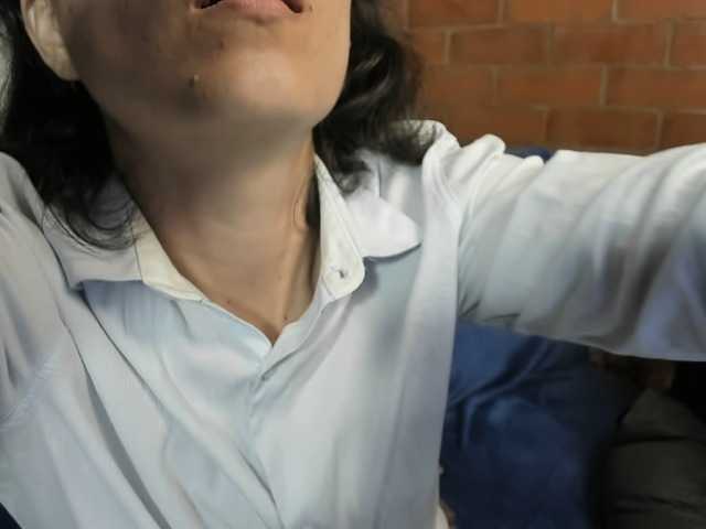 katiae live cam on BongaCams