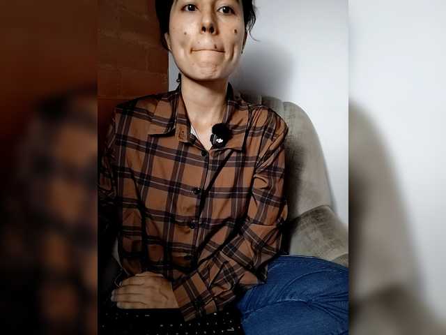 katiae's BongaCams show and profile