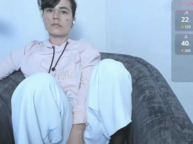 katiae live cam on BongaCams