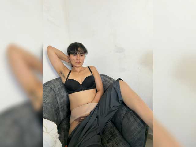 katiae live cam on BongaCams