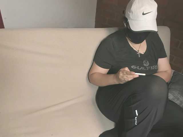 katiae live cam on BongaCams
