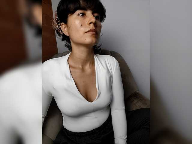 le modèle katiae est en webcam porno dans un show sur le site bongacams, il possède les tags suivants: Latino/Hispanic,Brunette,Hairy