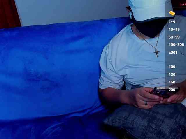 katiae Sex Cam Show