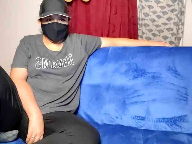 katiae Sex Cam Show