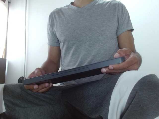 johanylatino