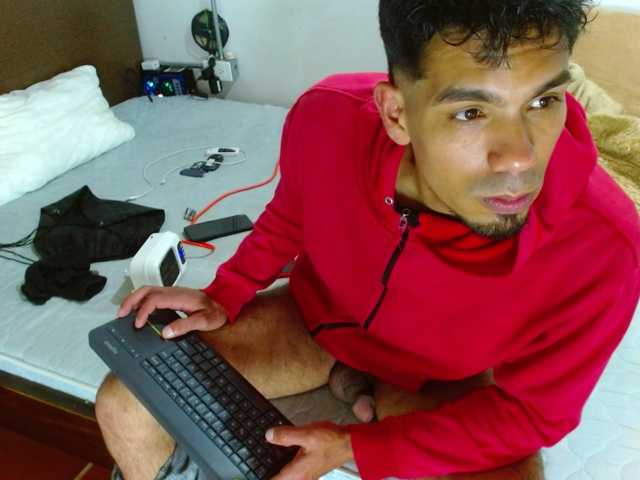 johanylatino