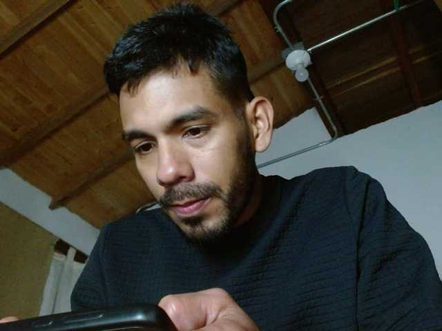johanylatino live cam