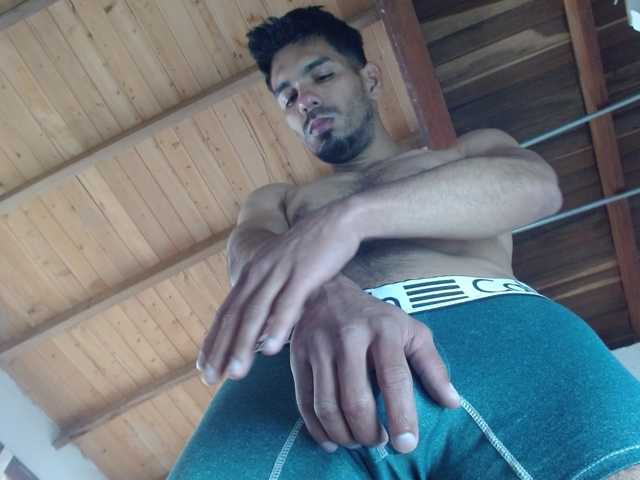johanylatino