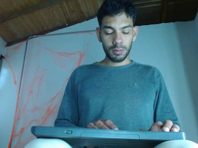 johanylatino