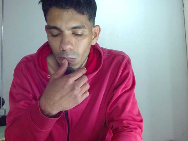 johanylatino