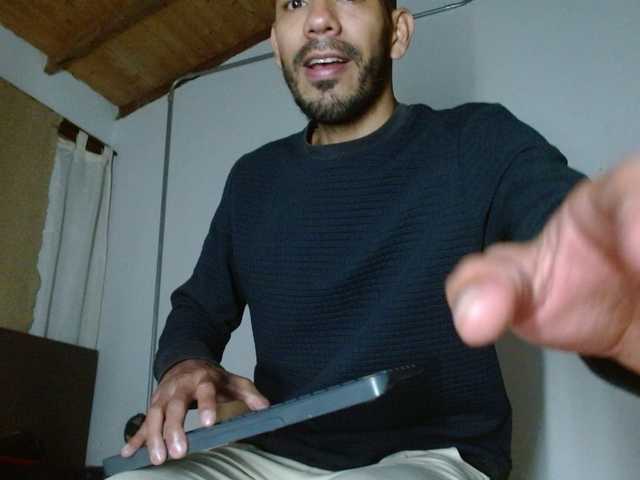 johanylatino live cam