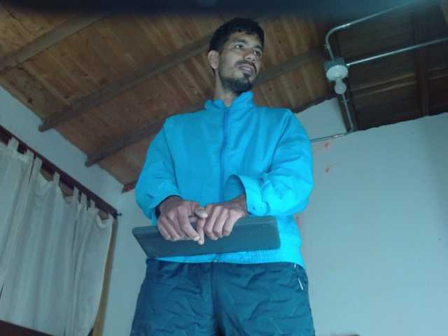 johanylatino