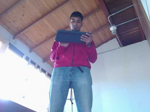 johanylatino