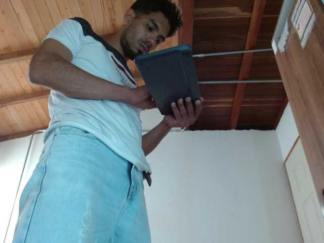 johanylatino