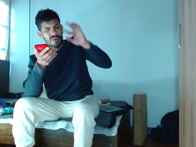 johanylatino