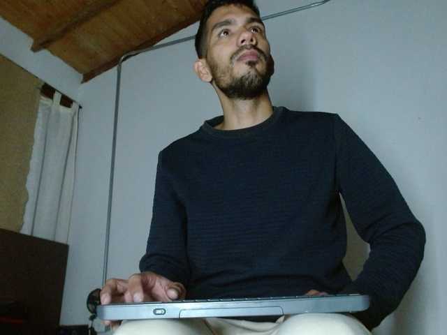 johanylatino live cam