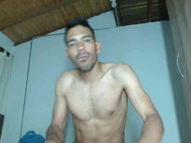 johanylatino Sex Cam Show