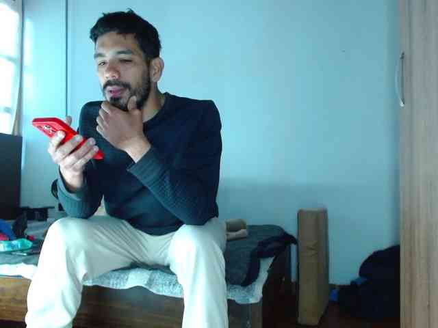 johanylatino johanylatino
