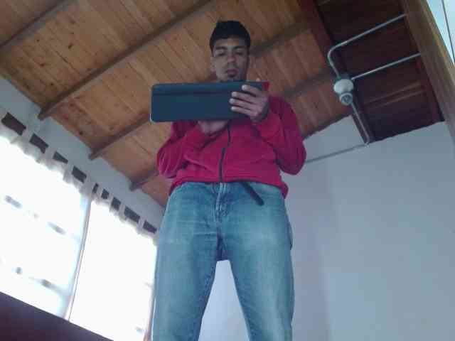 johanylatino