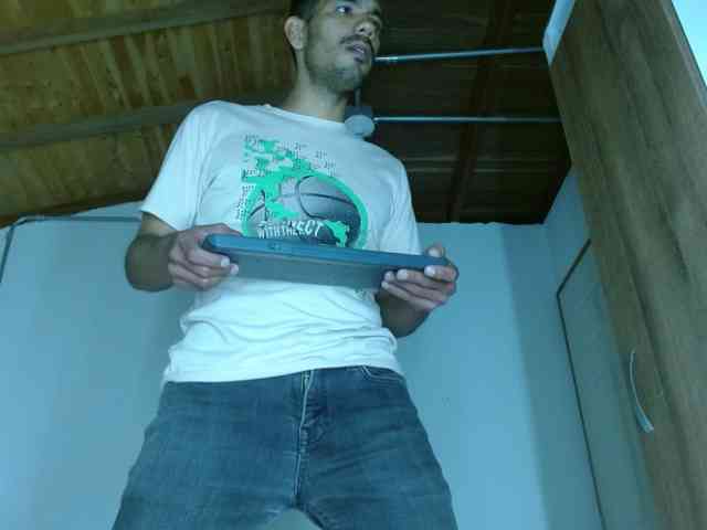 johanylatino johanylatino