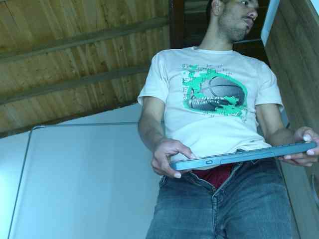 johanylatino Sex Cam Show