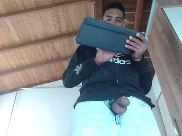 johanylatino Sex Cam Show
