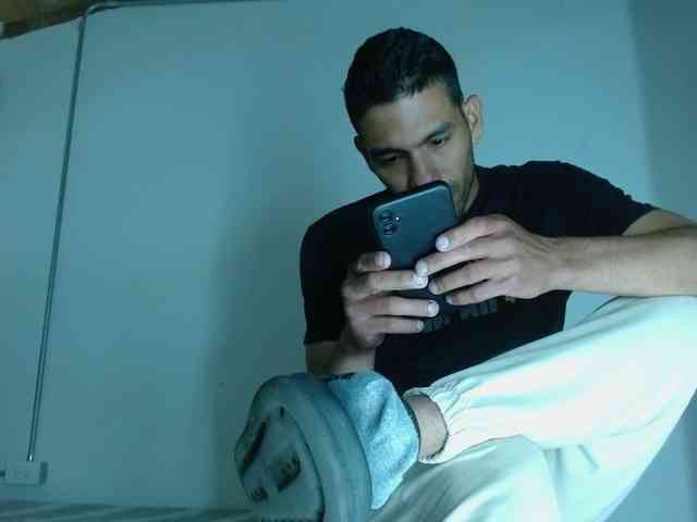 johanylatino Sex Cam Show