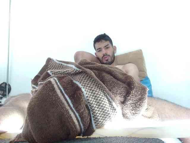 johanylatino
