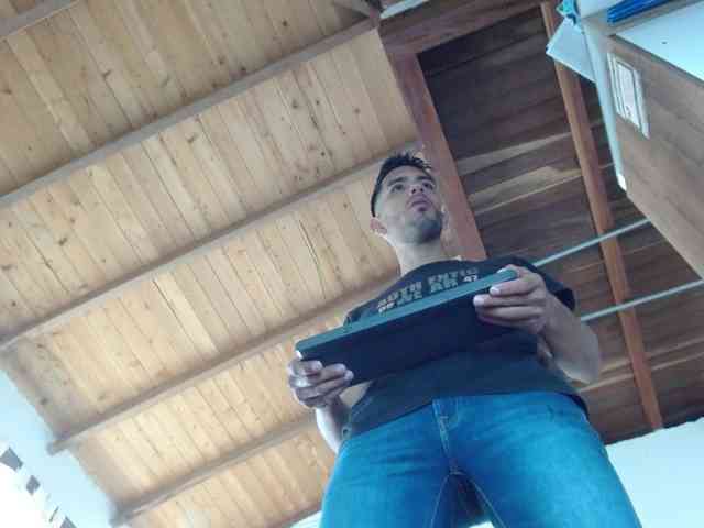 Johanylatino